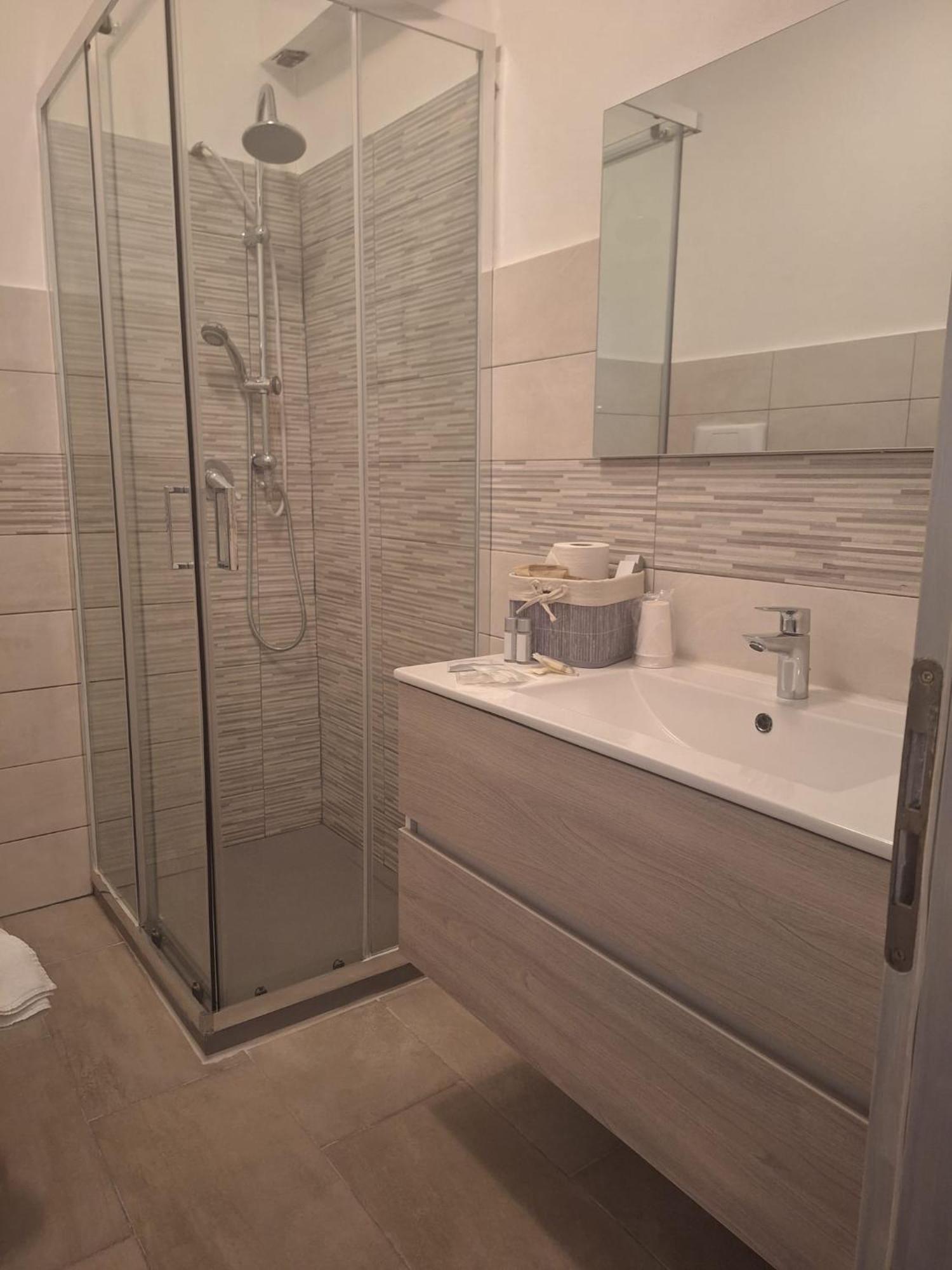 Hotel Antico Borgo Риоло Терме Екстериор снимка