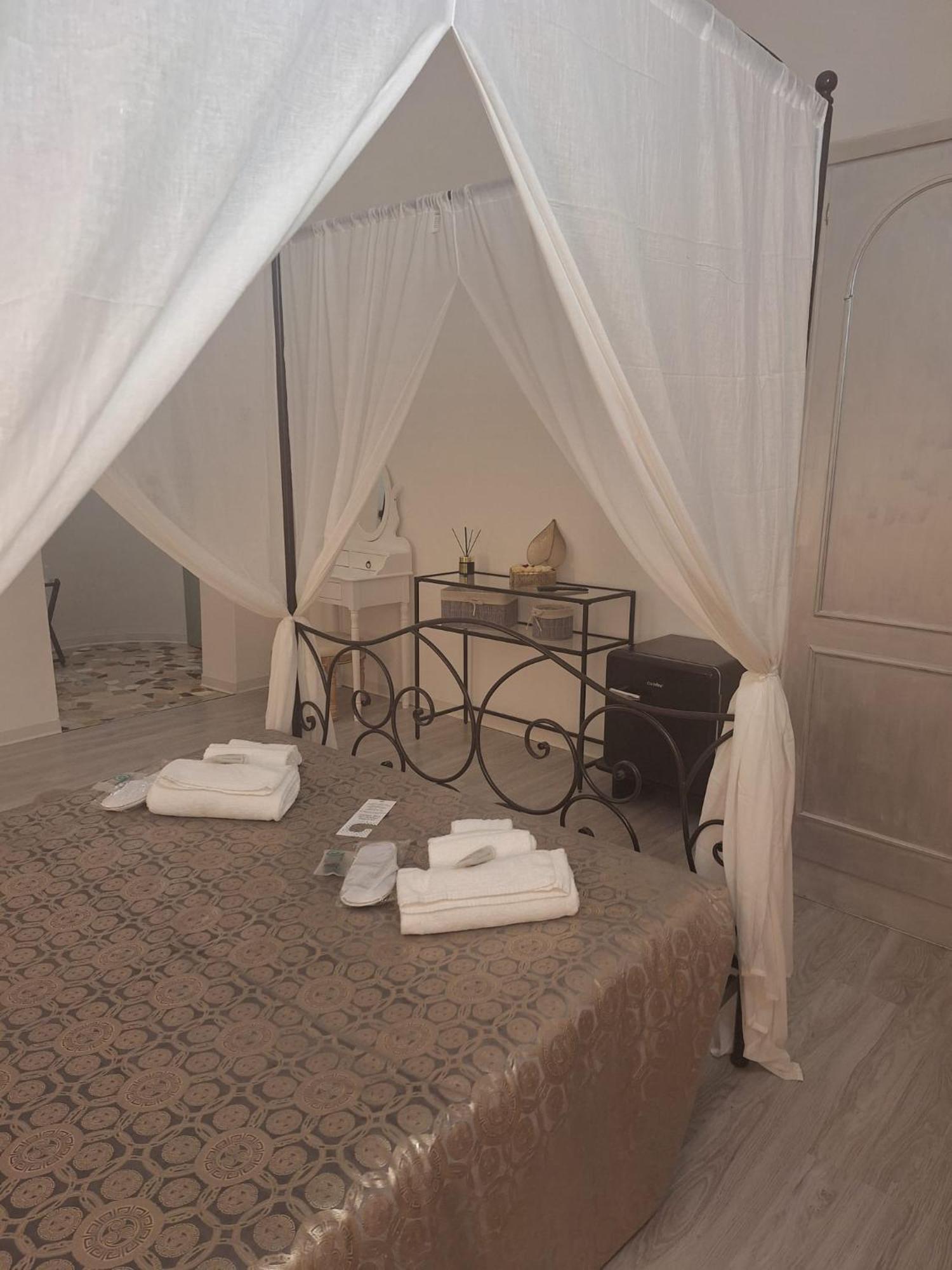 Hotel Antico Borgo Риоло Терме Екстериор снимка