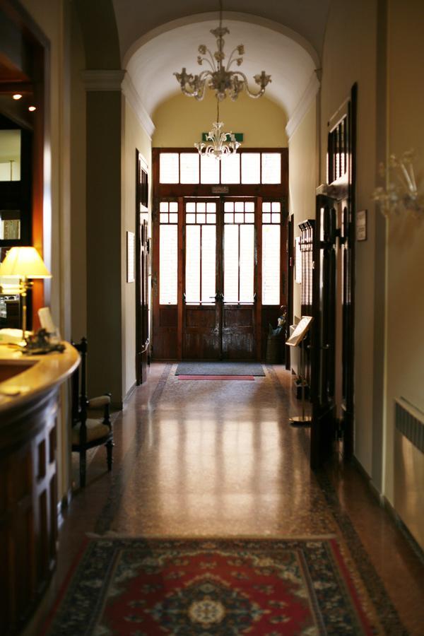 Hotel Antico Borgo Риоло Терме Екстериор снимка