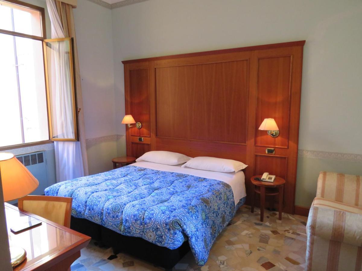Hotel Antico Borgo Риоло Терме Екстериор снимка
